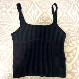 Lululemon Ebb to Street Scoop Neck Tank B/C Cup Size 4